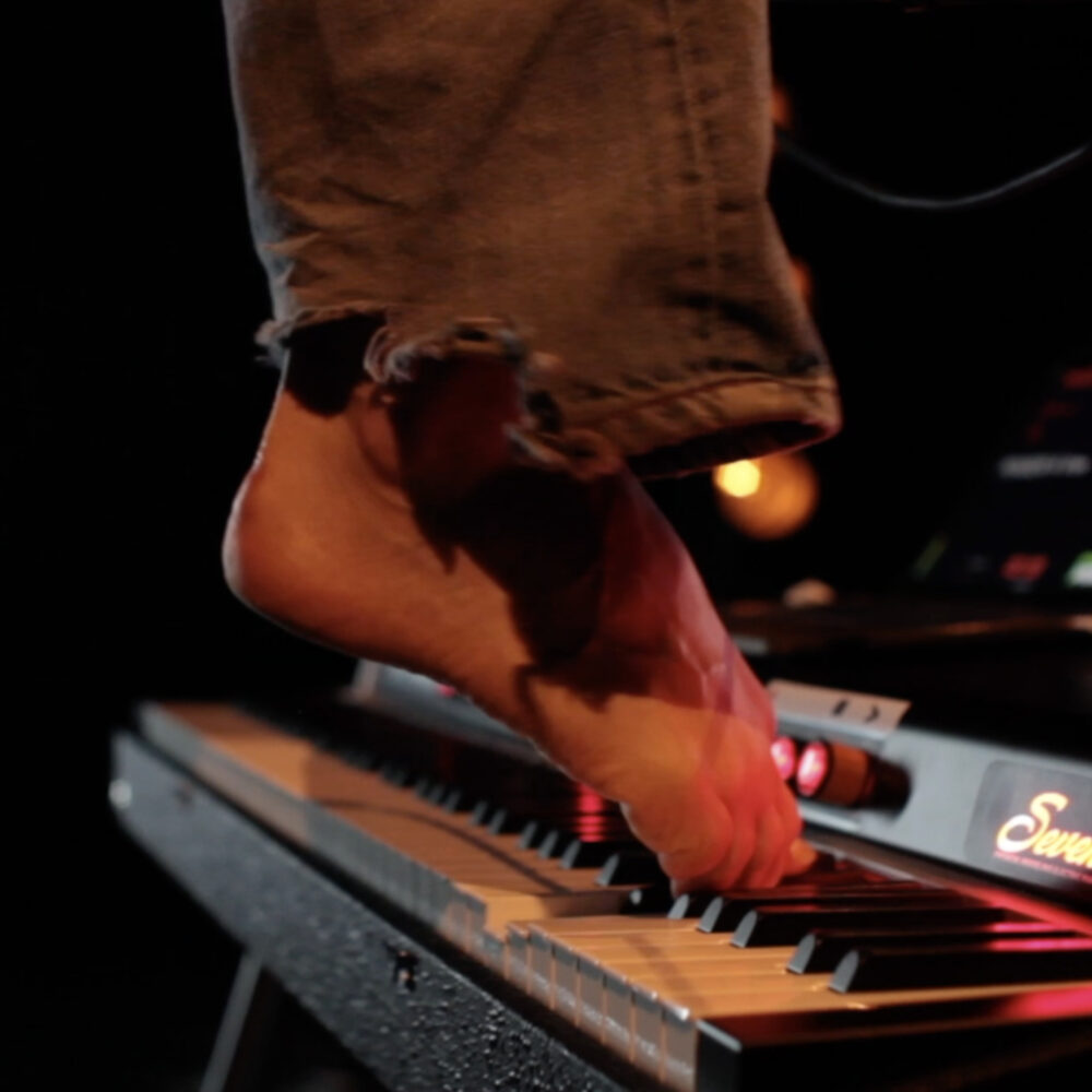 DE L'INDÉCENCE EN CONCERT