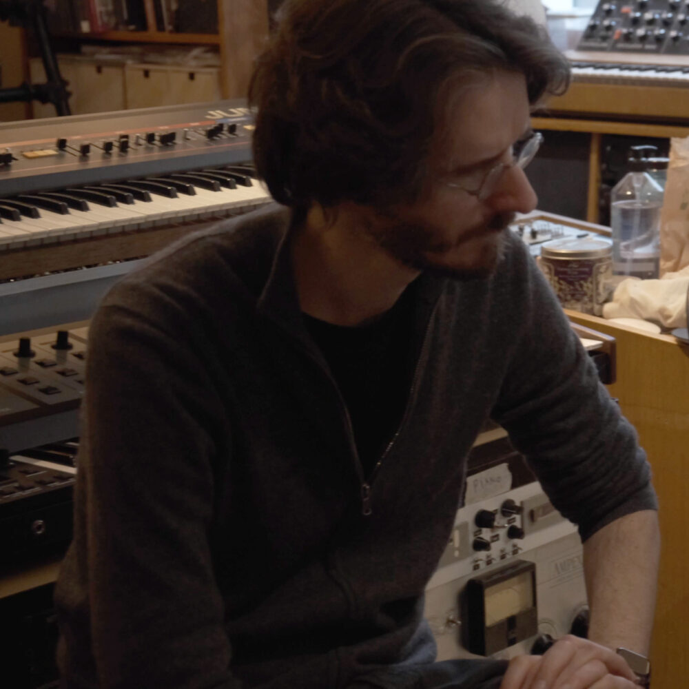 en studio vers foret(^)